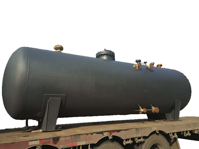 脫正已烷塔回流罐（guàn）